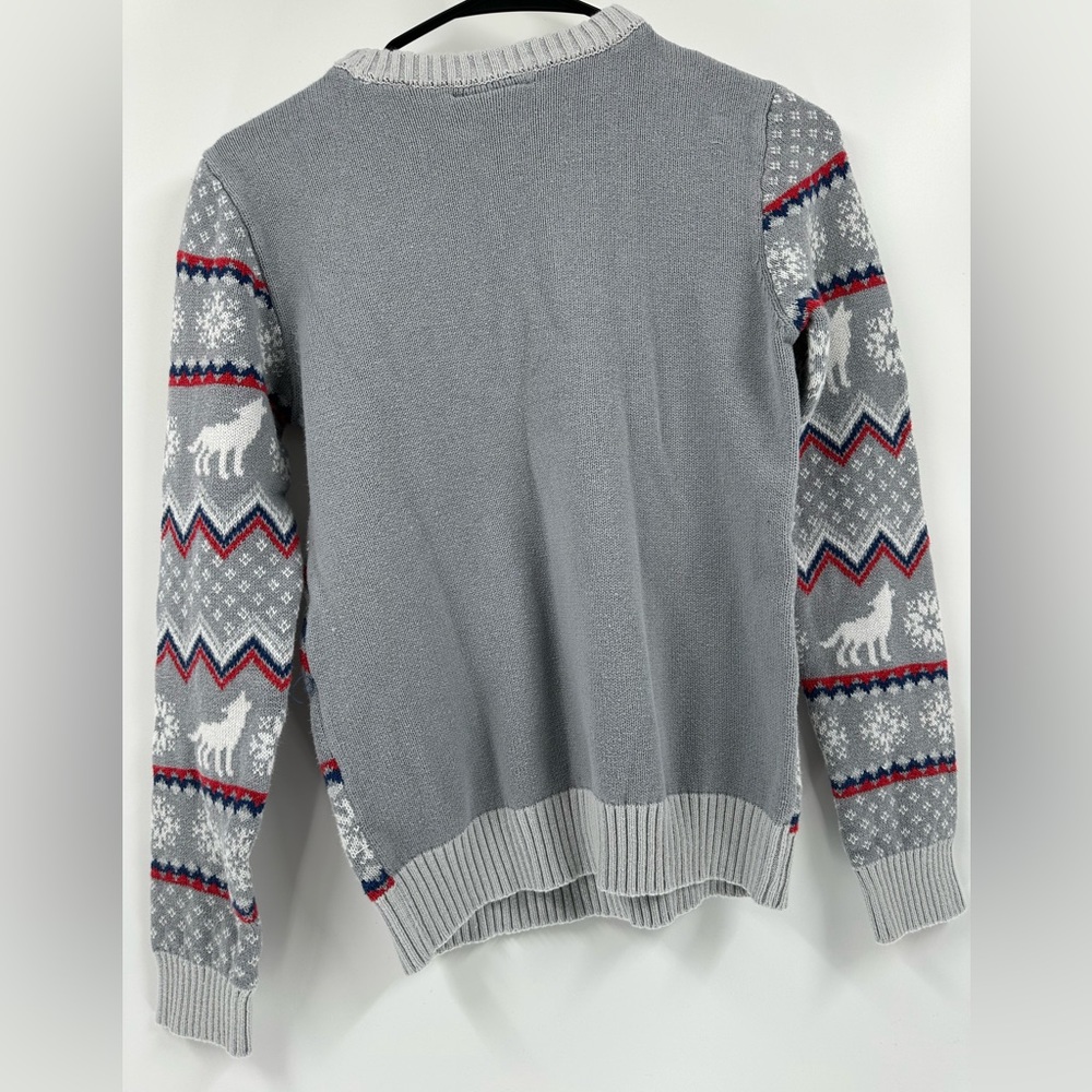 HBO Game of Thrones Winter is here Dire Work House Stark Sweater Sz Small - Picture 4 of 10